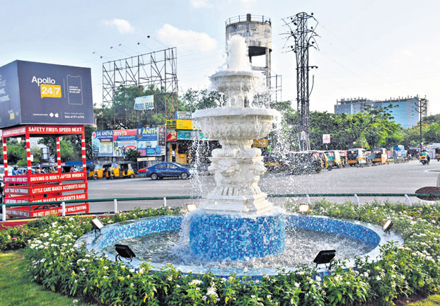 labourministerchmallareddyinauguratesthebeautificationworksatuppalcrossroads