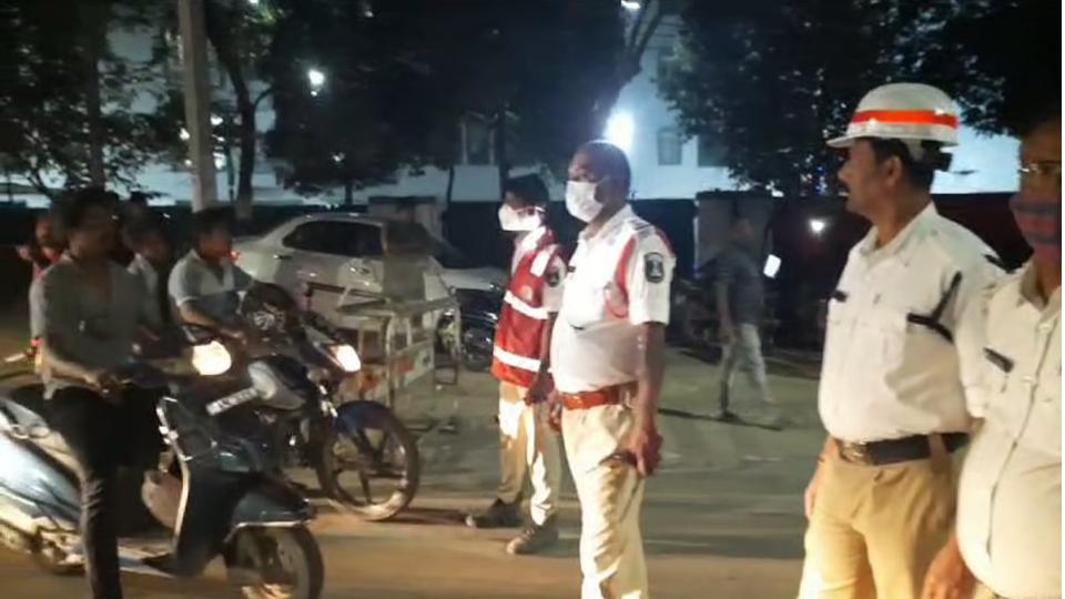 312 people booked for drunk driving in Hyderabad