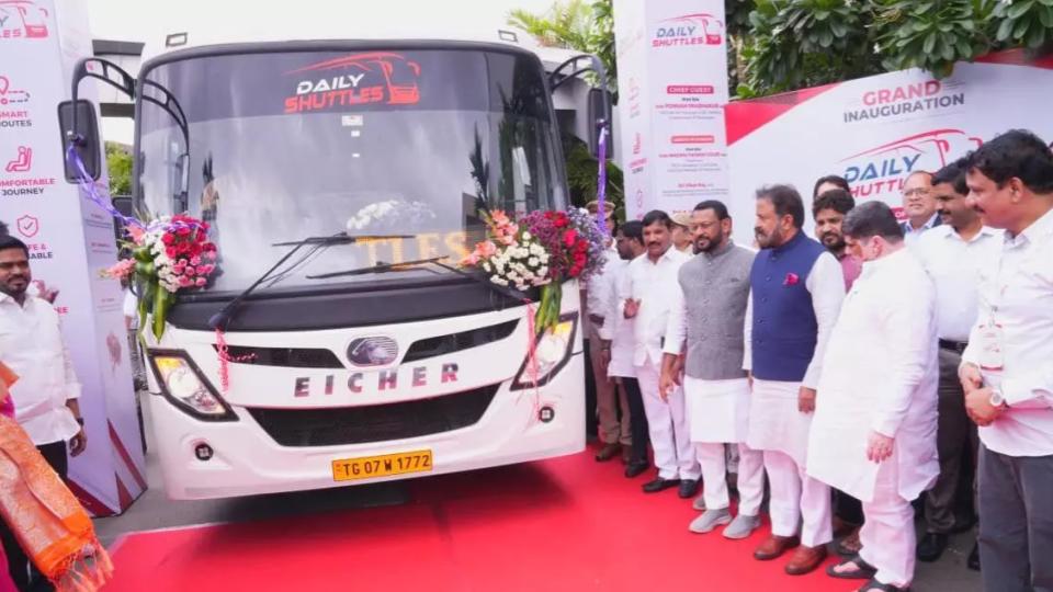 Transport Minister Poonam Launches Daily Shuttle Service for IT Employees