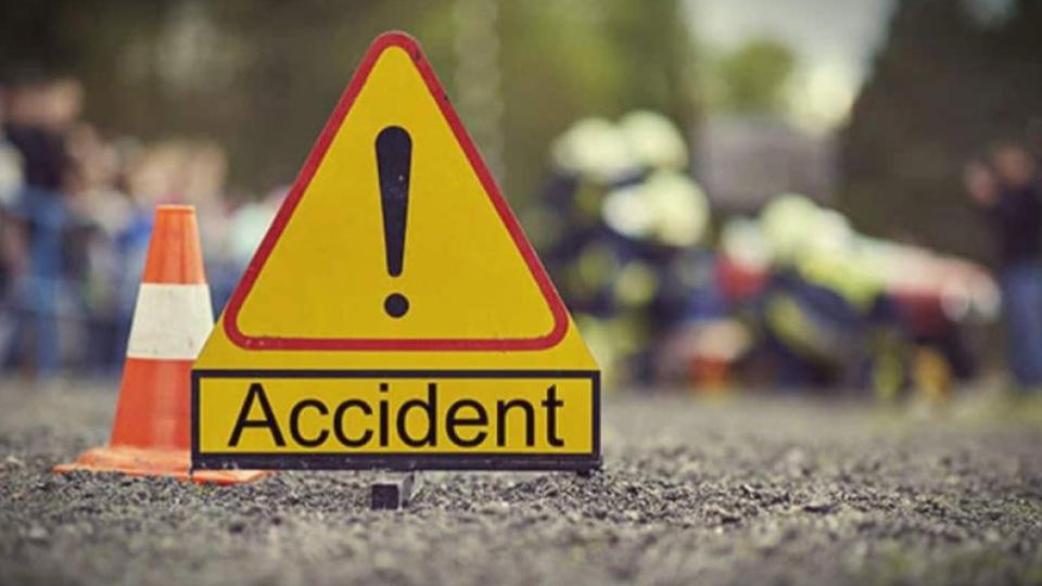 53-year-old man died in a road accident at Mehdipatnam 