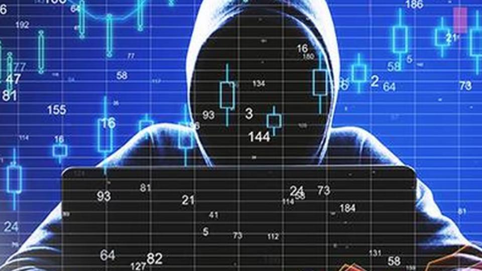 Man Loses Rs.36.16 Lakh in Hyderabad 