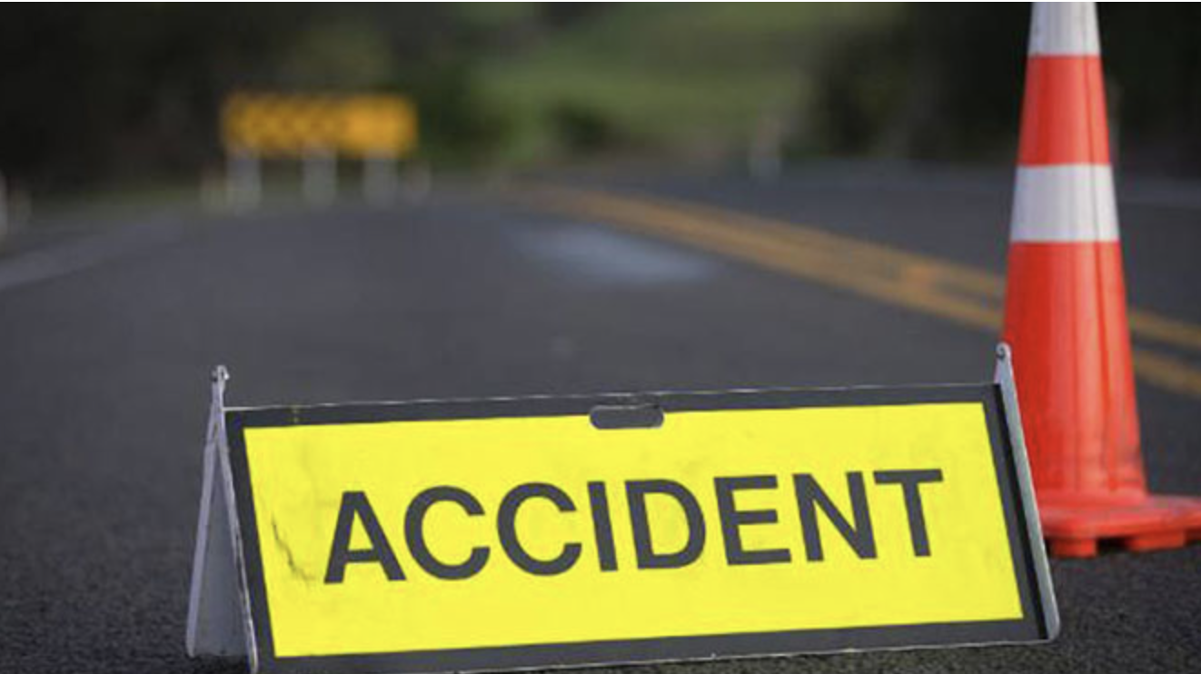 truckcrashesintoflyovertrafficheldupfor5kminnalgonda