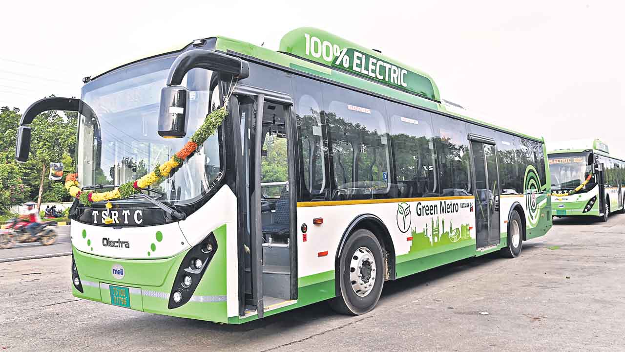 nearly1000electricbusestobeintroducedintelangana
