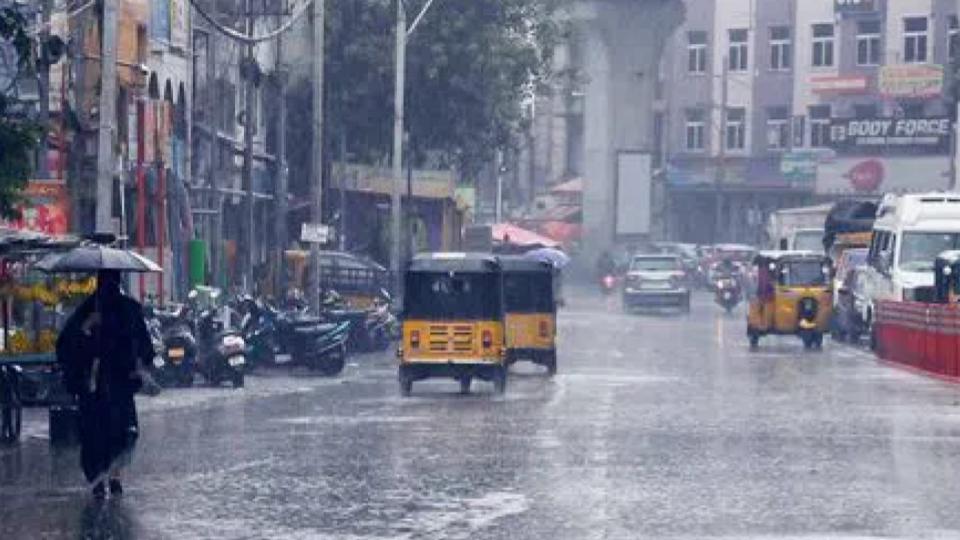 Scattered thundershowers bring relief to Hyderabad
