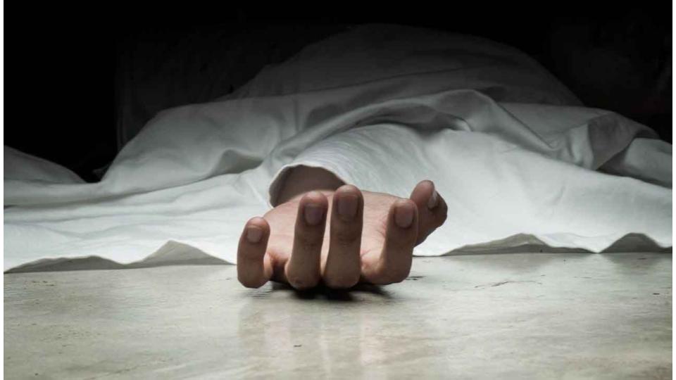 Woman from Andhra found dead in Madhapur hotel room