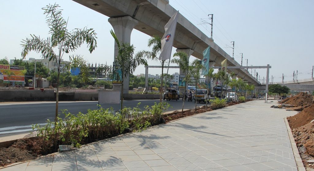 24metrostationsstreetlevelworkswillbecompletedsoon:nvsreddy