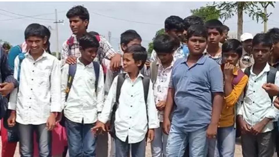 Kamareddy Students Demand RTC Buses Stop at Their Village
