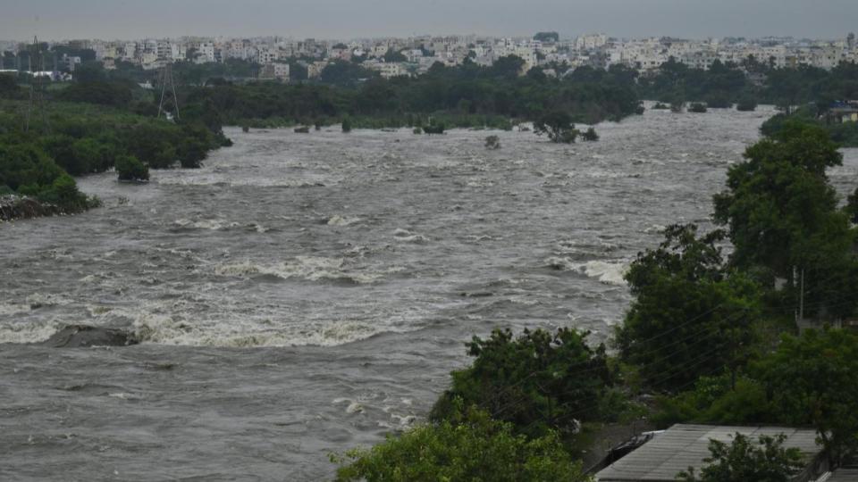 Flood alert issued for Musi catchment areas in Nalgonda, Suryapet
