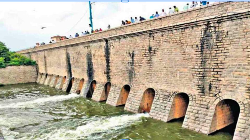 Himayat Sagar, Osman Sagar gates opened to release surplus water