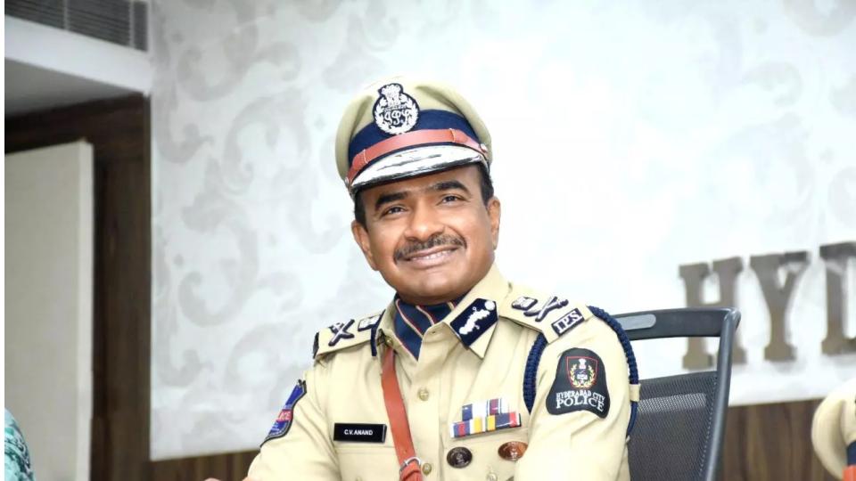 Hyderabad Commissioner reshuffles Inspectors with new postings