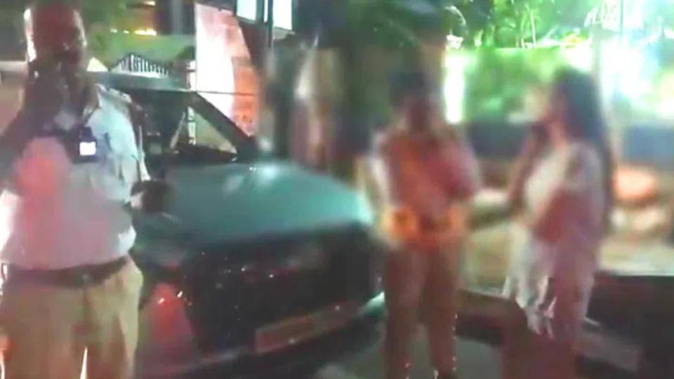 Woman creates ruckus during drunk driving check in Banjara Hills, case booked