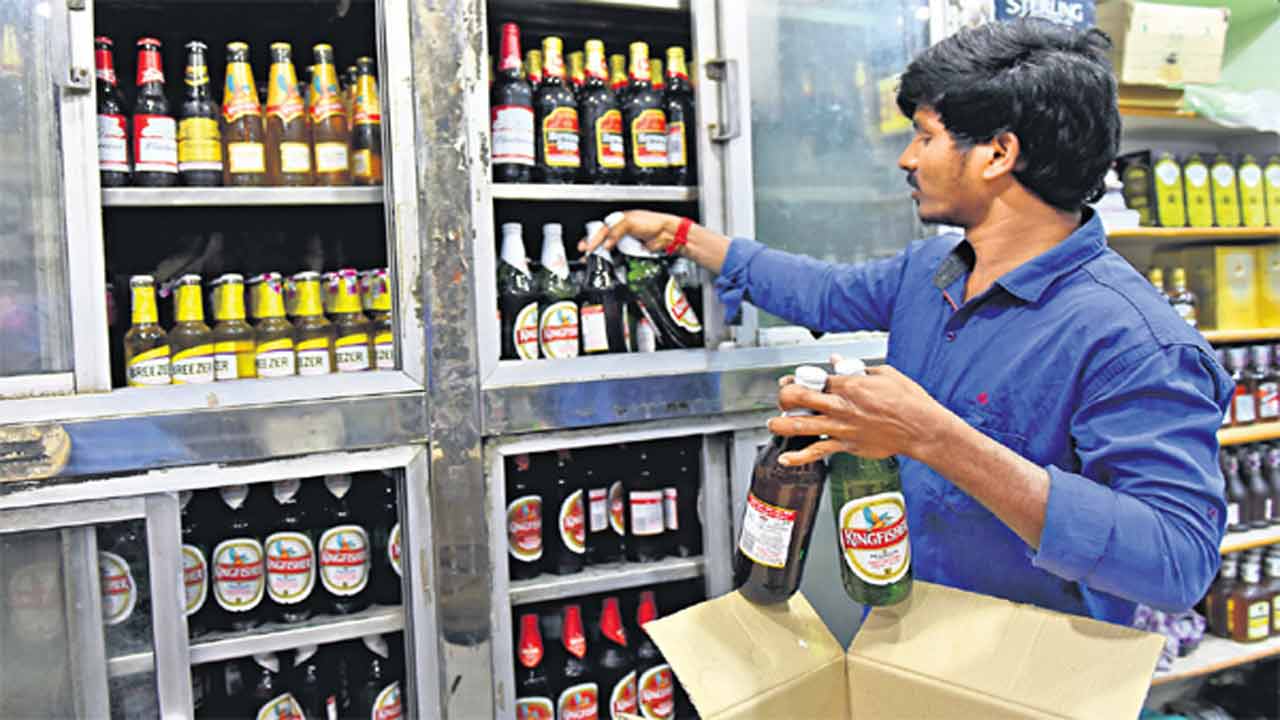 Liquor sale to be prohibited in Telangana from May 11-13 ahead of LS polls 2024