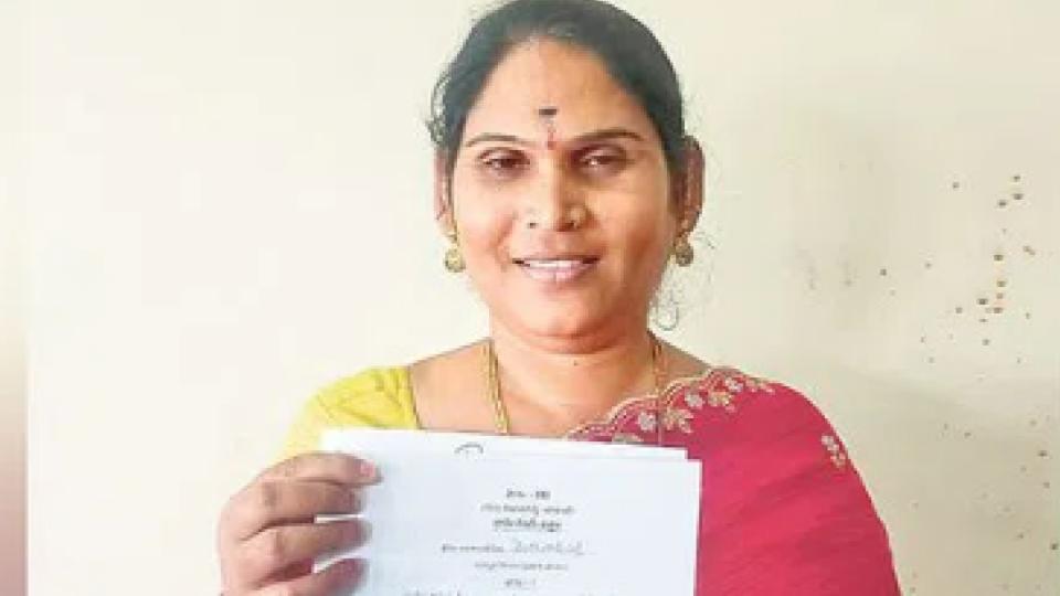 Transgender filed nomination in Mancherial 