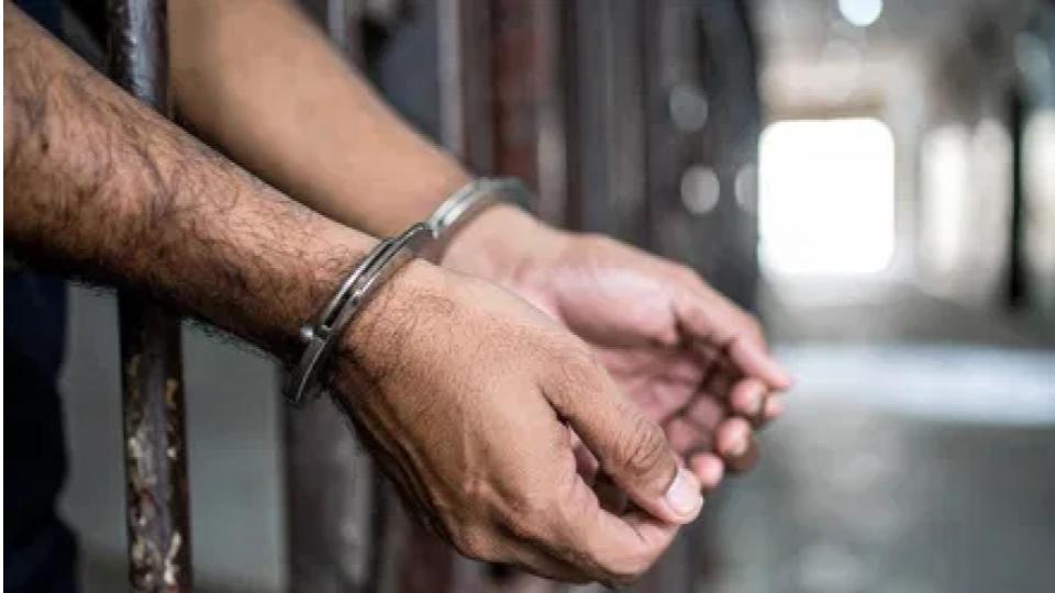 manarrestedforusingfakevehicleregistrationnumberinvikarabad