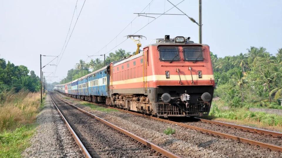 South Central Railway to run special trains from Hyderabad to Mumbai 