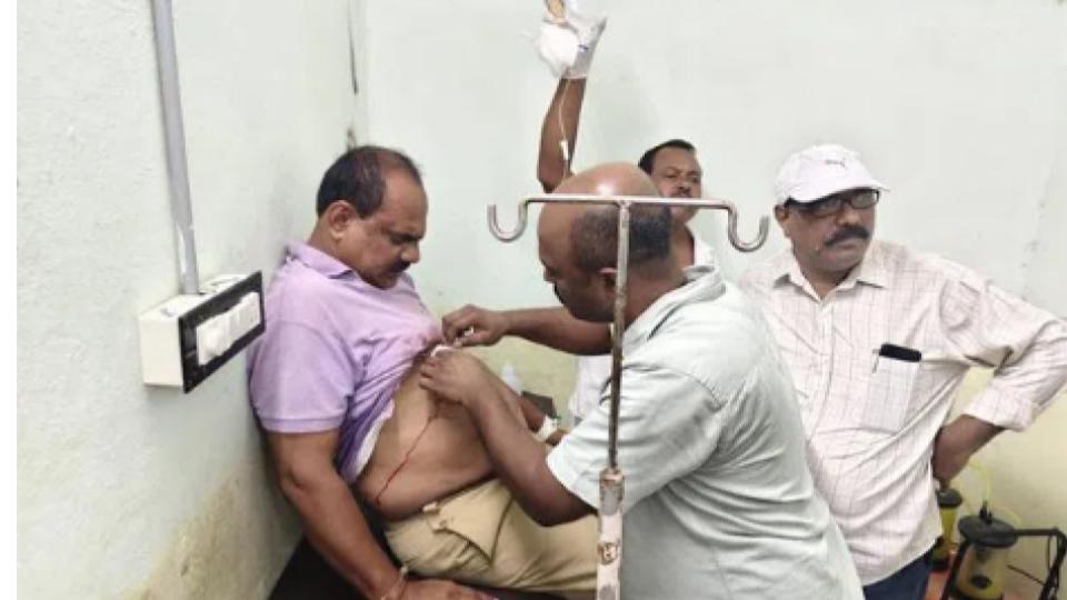 Drunk man attacks constable, home guard in Nirmal 