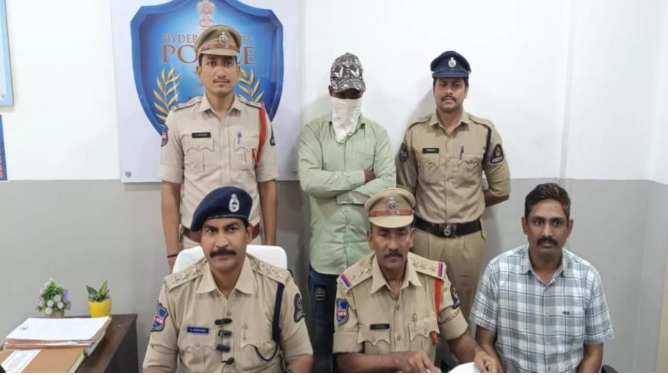 Vegetable Vendor held for Killing minor son in Bandlaguda