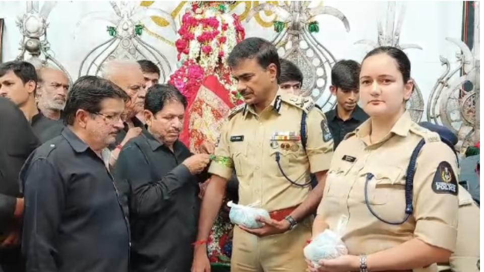 Hyderabad police commissioner CV Anand visits Bibi Ka Alawa