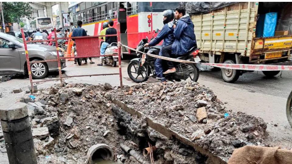 Stormwater drain work causes severe traffic congestion in Panjagutta