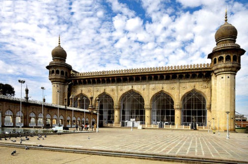 salariesofimamandmauzzinofmakkahmasjidwouldbedoubled:dycmmahmoodali