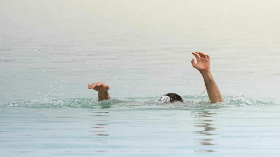 boydrownsinlakewhileflyingkiteinsiddipetbodyretrievedfourdaysafterdeath