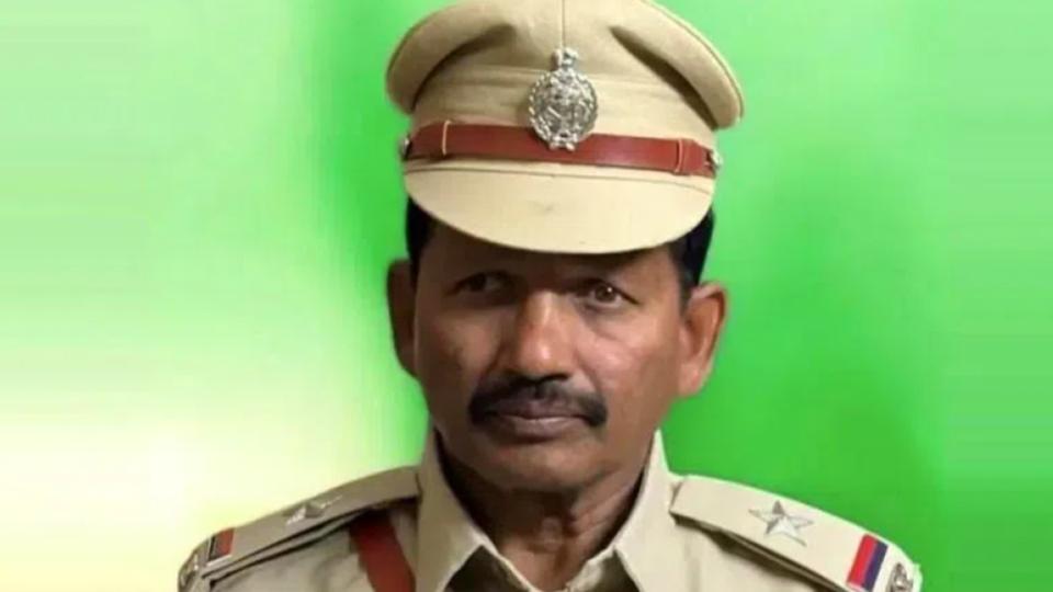 Retired SI dies in Khammam due to financial distress