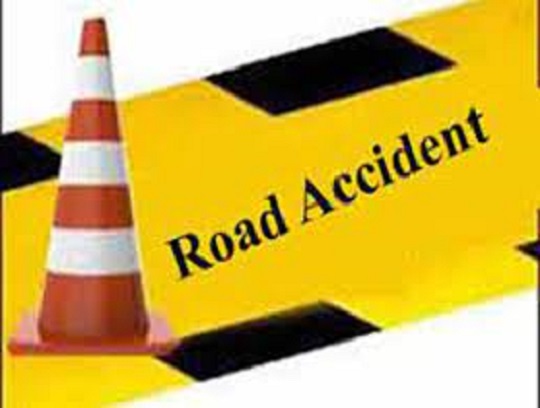 One person killed in road accident at Chandrayangutta 