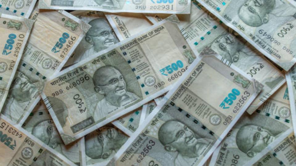 Mehdipatnam police arrest eight persons in fake currency racket