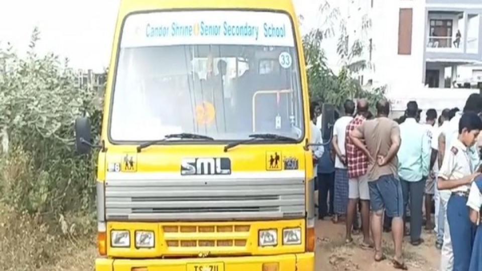 3yearboykilledafterbeingrunoverbyschoolbusinhayathnagar