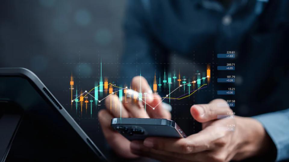 Techie From Golconda Loses 1.55 crore 