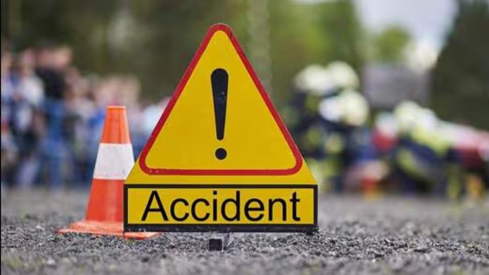 Unidentified youth dies in KPHB flyover bike crash