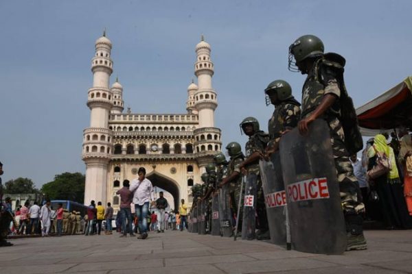 caaprotestscontinueinhyderabad20detainedatcharminar