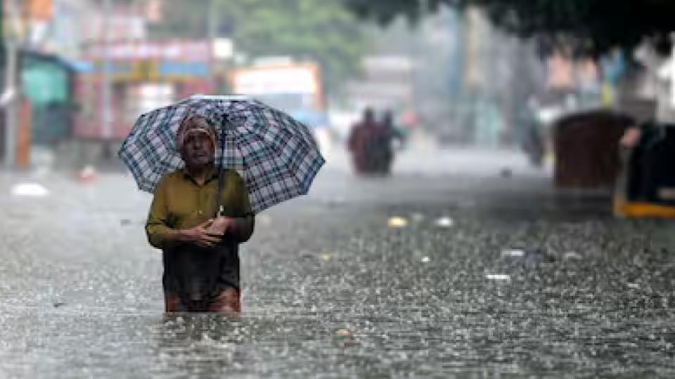 IMD issues heavy rainfall alert for Telangana districts until July 6