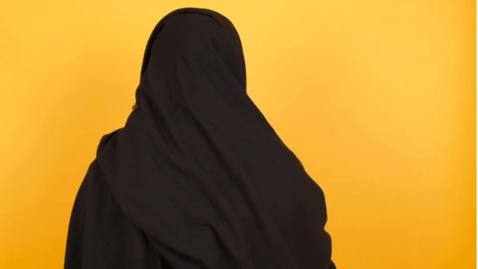 Man wearing burqa enters into medical college bathroom in Karimnagar