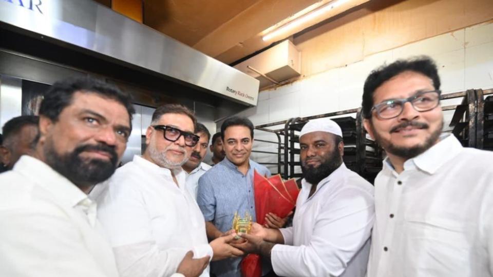ktramaraovisitsnimrahcafenearcharminar