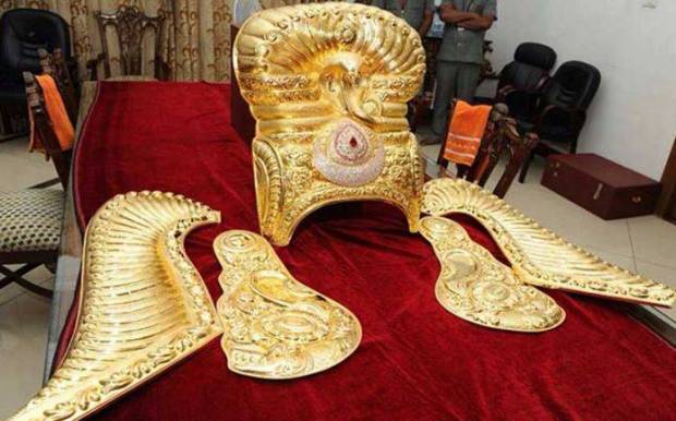 kcrkeepshisvowoffersrs35croregoldencrowntohindugoddess