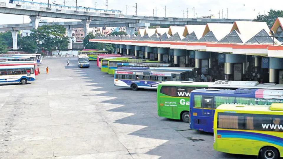 TGSRTC to operate over 7,700 special buses for Bathukamma, Dasara