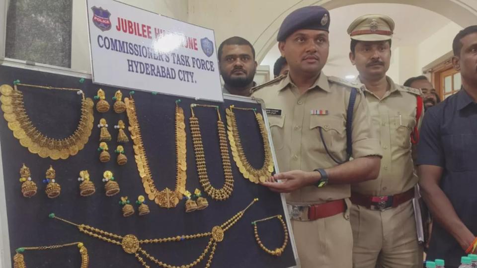 Hyderabad Police Arrest 2, Recover1 Kg Stolen Gold 