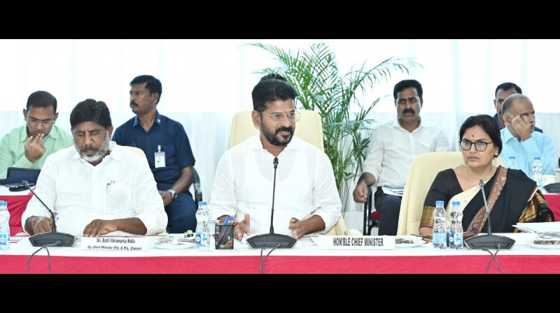revanthreddyasksofficialstotakeinspirationfromformerbureaucratsrsankaran