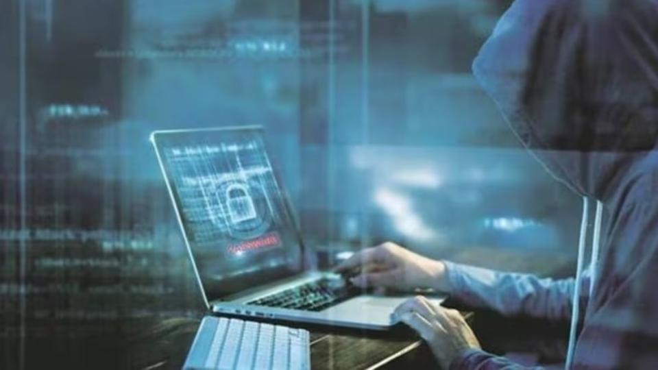Three people arrested for Cyber fraud in Hyderabad
