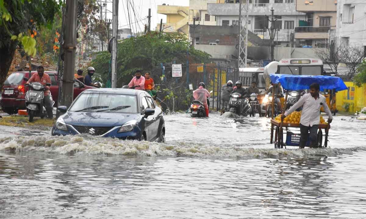 Heavy rains cripple Hyderabad’s Old City as residents grapple with waterlogging