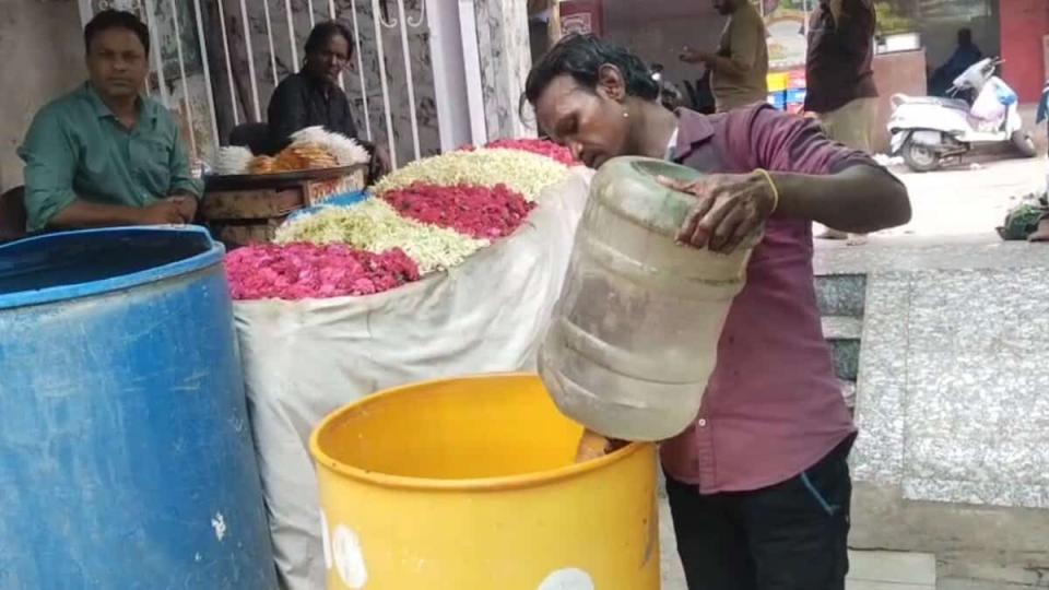 Water crisis at Nampally’s Dargah Yousufain leaves devotees struggling