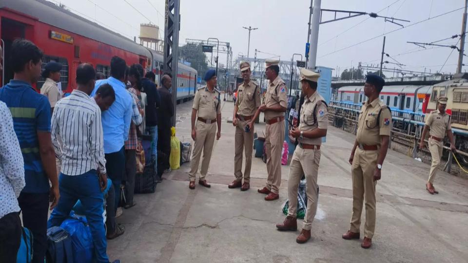 RPF Conducts Mock Drill for Crowd Control in Secunderabad