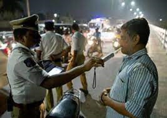 drunkendrivinginhyderabad30personssenttojailandtheirvehiclesseized