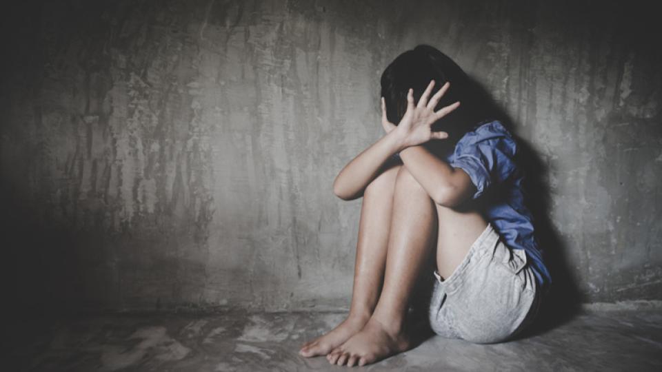 minorgirlaccusesparentsofforcingherintofleshtradeinhyderabad