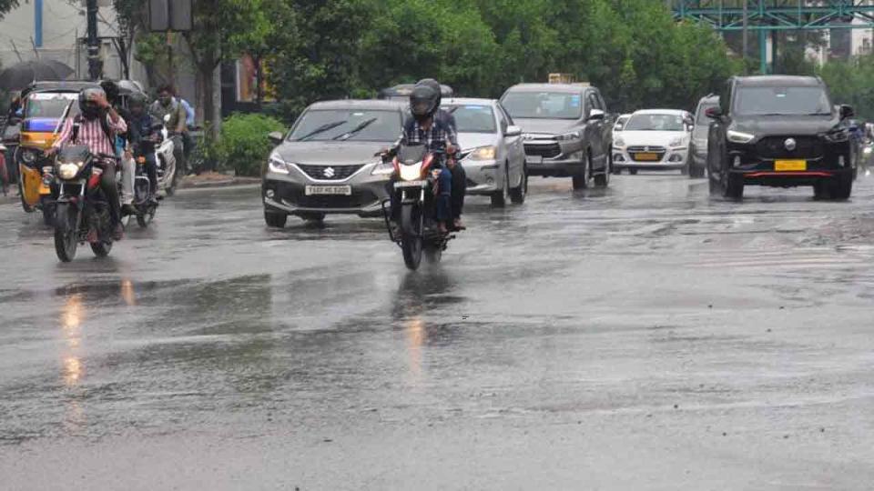 Hyderabad braces for heavy rainfall, GHMC issues alert