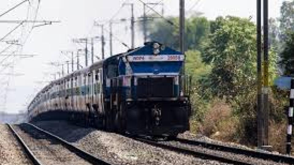 Palnadu Express Hits Bullock, Disrupts Rail Traffic Secunderabad–Guntur