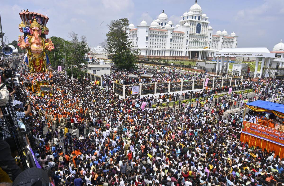 GHMC, Hyderabad police prepare for one-day Ganesh immersion on September 25