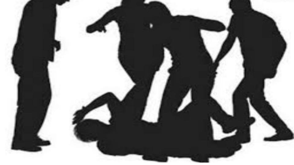 Two cab drivers assaulted in Madhapur, FIR filed