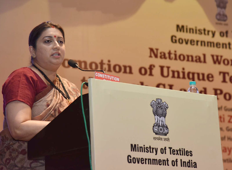 smritiiraniemphasisestheneedforincreasingtheeducationamongweaversandartisans